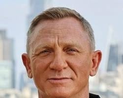 Daniel Craig