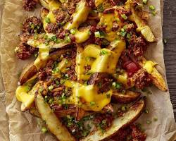 Chili cheese fries